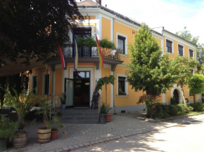 Гостиница Gasthof-Pension Weisz-Artner  Фрауэнкирхен